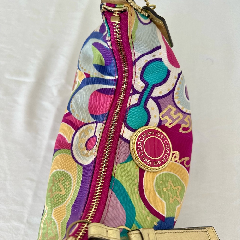 Coach Multicolor Signature Circle Print Shoulder Bag with Gold Accents - Picture 12 of 14